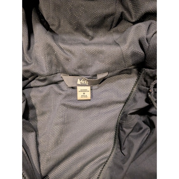 REI Men Medium Groundbreaker Rain Jacket Black Hooded Windbreaker Mesh Lined - Picture 7 of 10